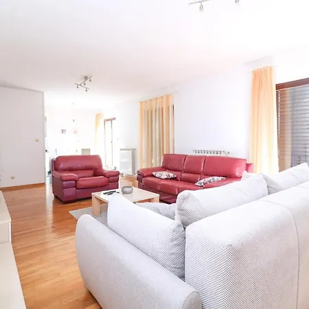 Oasis Apartment